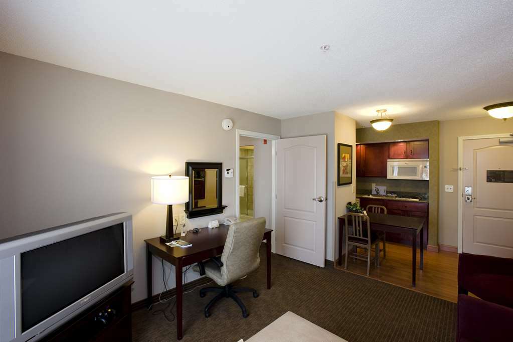 Homewood Suites By Hilton Indianapolis Northwest Номер фото