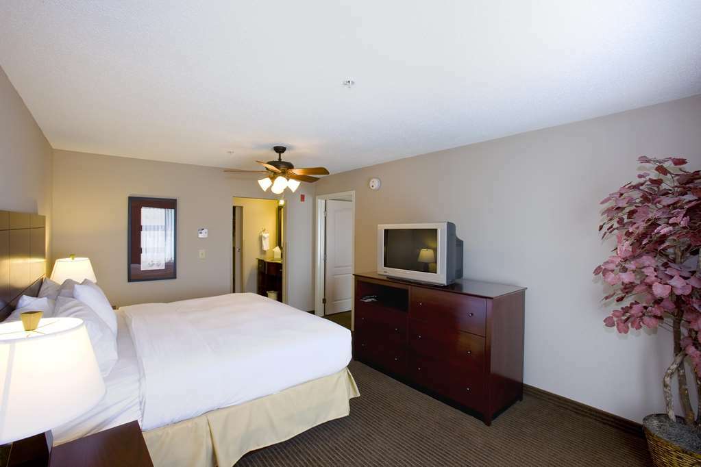 Homewood Suites By Hilton Indianapolis Northwest Номер фото